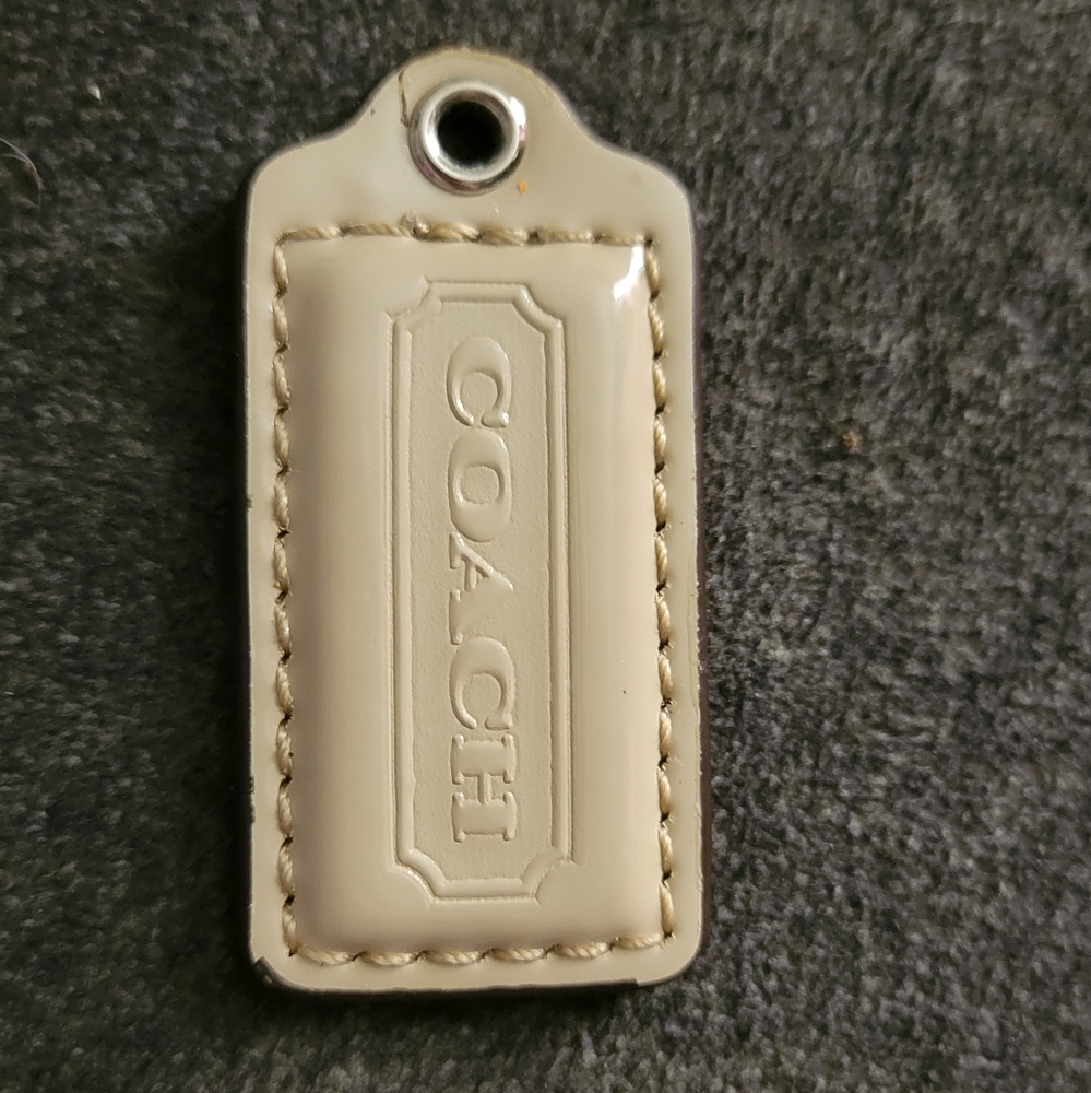 Coach hangtag